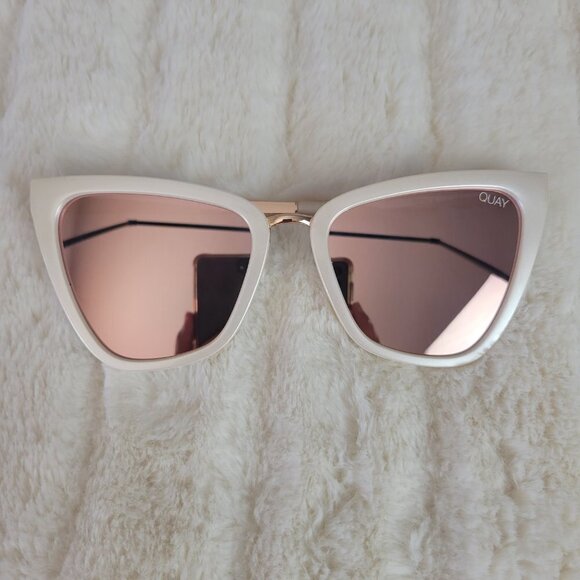 QUAY // ltd ed jlo collaboration white rose gold mirror lens ivory frame cateyes main image 13